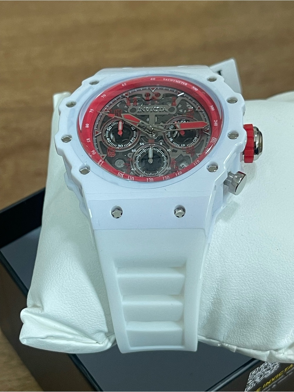 Invicta Racing Vaulthan Men's Watch - 44mm, White & Red (69660) New - Picture 5 of 12